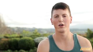 Sporty teen gay dude masturbates solo in a locker room 