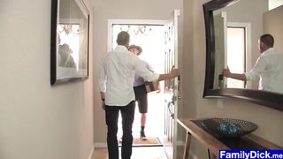 Delivery guy spots dude kissing stepdad and joins in