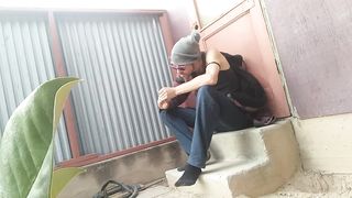 Homeless Guy Slams & Strokes his Big Cock outside in Alley - Caught on Cam! - Amateure - Free Gay Porn 2
