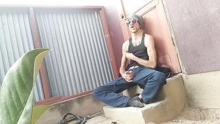Homeless Guy Slams & Strokes his Big Cock outside in Alley - Caught on Cam! - Amateure - Free Gay Porn 2