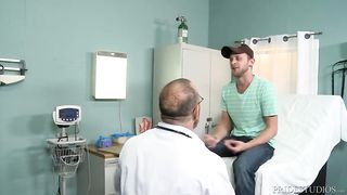 MenOver30 Doctor Daddy has A Big Dick  I need an Anal Checkup - Free Gay Porn 2