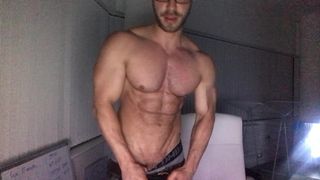 Frazermusclegod free home gay porn (159)