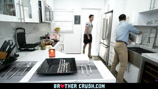 BrotherCrush - Soldier gets his Ass Plowed by his little Stepbrother 