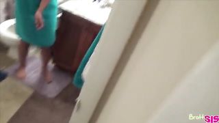 Brother helping sister getting revenge on her boyfriend