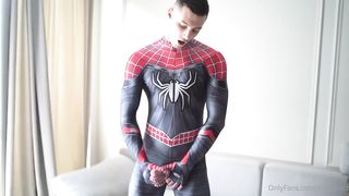 Max Barz Spiderman Big Dick Cum Out 2