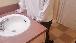 I was Relly Desperate to Pee ... I'm sorry Motechi - SeeBussy.com