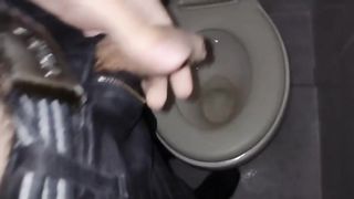 i will always record me peeing for my pornhub fans nathan nz - SeeBussy.com