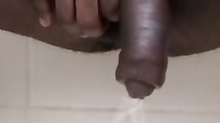 Real Monster cock precum squat peeing New Canny Uncut - SeeBussy.com