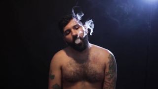 Photoshooting smoking vellotatuado - SeeBussy.com