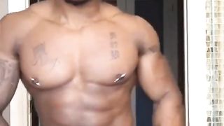 gay porn video - kevinmuscle (675) - SeeBussy.com