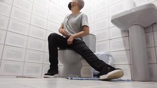 Peeing in the Vet s bathroom then seat then jerking off my cock nathan nz - SeeBussy.com