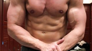 gay porn video - kevinmuscle (725) - SeeBussy.com