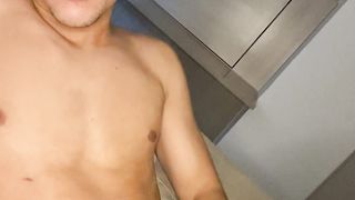 gay porn video - Ryansilveira (26) - SeeBussy.com