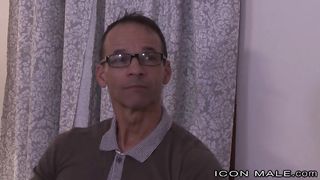 Old Mature Men Love having Sex with Young College Boys¡ Icon Male
