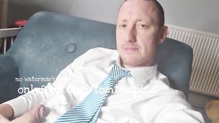 Suited lad with Hard ginger cock tomtompics - Free Amateur Gay Porn