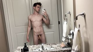 TSB - Lil bro wanks a bit in the mirror - 13 secs - Free Amateur Gay Porn