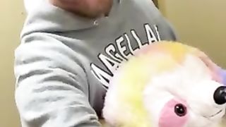 Peeing in the Sink Pretending my Stuffed Animal has a Penis BlondNBlue222 - Gay Porno Video