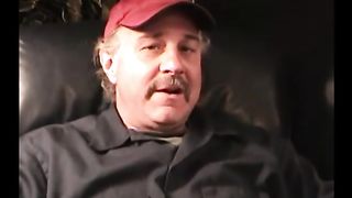 Mature Amateur Robert Jacking off - Amateur Gay Porn - A Gay Porno Video