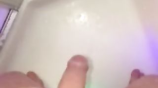 POV Waste of a Huge Cumshot on my Shower Door that should of been a Facial Jetsfan1983 - SeeBussy.com