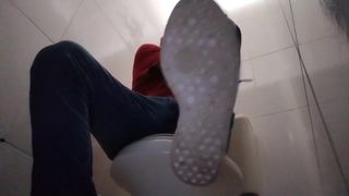 seated in the public toilet to show my dirty shoes nathan nz - Free Gay Porn 3