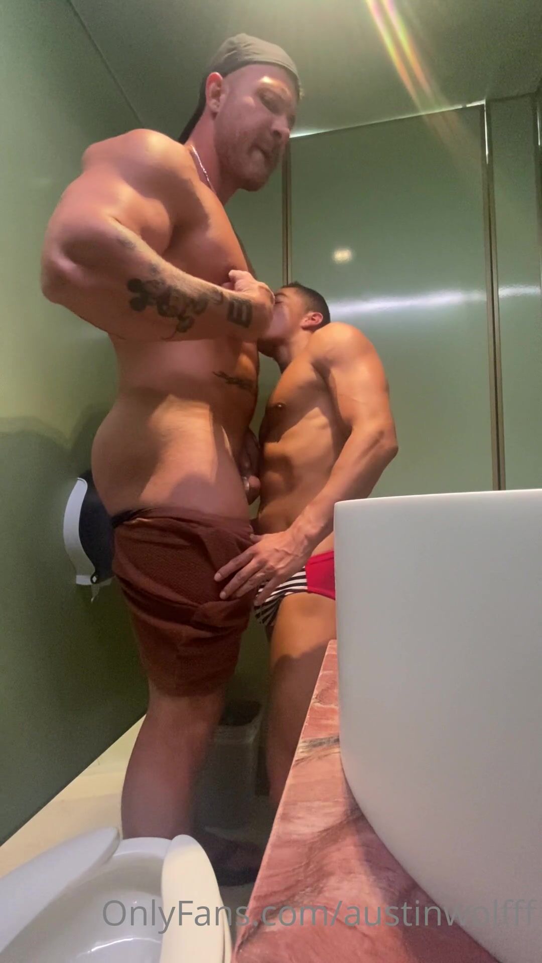 Austin Wolf - Fucking Dante Lauro on my last trip to pv - we started in the... 2